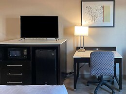 Clarion Pointe Atlanta Airport College Park