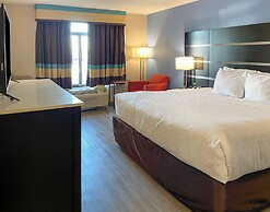 Clarion Pointe Atlanta Airport College Park