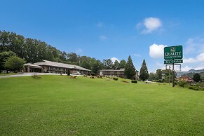 Quality Inn & Suites Mt Chalet