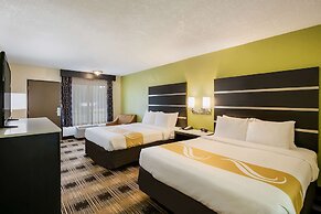 Quality Inn & Suites Mt Chalet