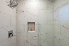 Studio City Court Yard Hotel