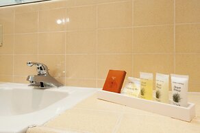 Studio City Court Yard Hotel