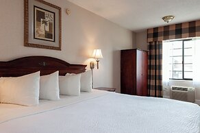 Studio City Court Yard Hotel