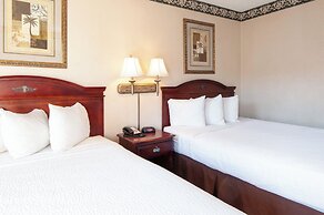 Studio City Court Yard Hotel