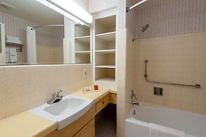 Studio City Court Yard Hotel