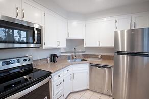 Studio City Court Yard Hotel