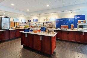 Holiday Inn Express & Suites Cincinnati Riverfront by IHG