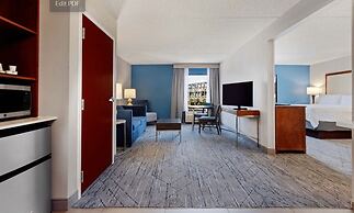 Holiday Inn Express & Suites Cincinnati Riverfront by IHG