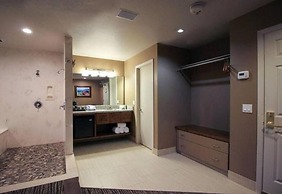 POSTMARC Hotel and Spa Suites