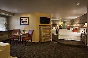 POSTMARC Hotel and Spa Suites