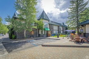 POSTMARC Hotel and Spa Suites