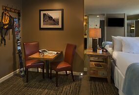 POSTMARC Hotel and Spa Suites