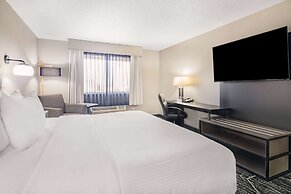 La Quinta Inn & Suites by Wyndham Evansville