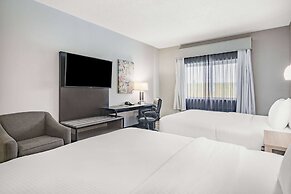 La Quinta Inn & Suites by Wyndham Evansville