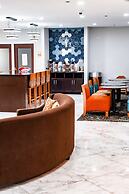 La Quinta Inn & Suites by Wyndham Evansville