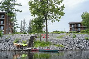 Ramada by Wyndham Ottawa On The Rideau