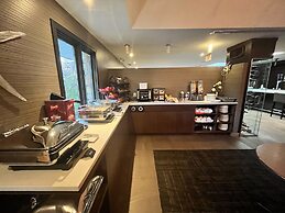 Ramada by Wyndham Ottawa On The Rideau