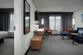 Courtyard by Marriott Bloomington