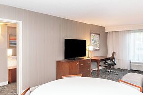 Courtyard by Marriott Bloomington