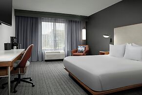 Courtyard by Marriott Bloomington