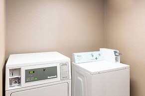Courtyard by Marriott Bloomington