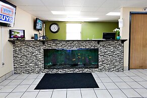 Days Inn by Wyndham Park City Kansas