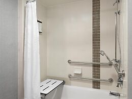 Hyatt Place Topeka