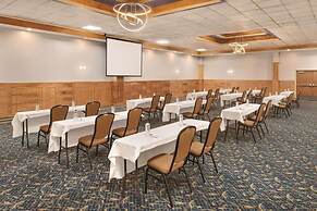 Wyndham Garden Conference Center Champaign/Urbana