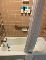 Hotel Lotus Kansas City Merriam