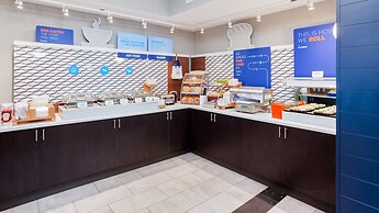 Holiday Inn Express Orange Beach by IHG