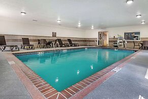 Comfort Inn & Suites Junction City - near Fort Riley