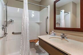 Comfort Inn & Suites Junction City - near Fort Riley