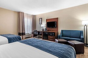 Comfort Inn & Suites Junction City - near Fort Riley