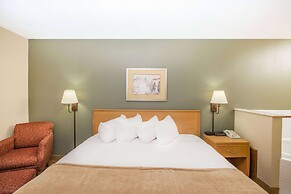 Ramada by Wyndham Spirit Lake/Okoboji