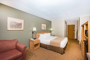 Ramada by Wyndham Spirit Lake/Okoboji
