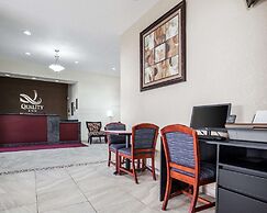 Quality Inn & Suites Altoona - Des Moines