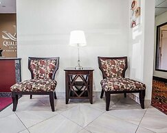 Quality Inn & Suites Altoona - Des Moines