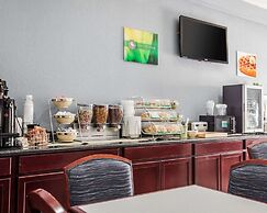 Quality Inn & Suites Altoona - Des Moines