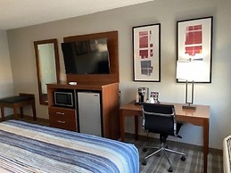 AmericInn by Wyndham Williamsburg