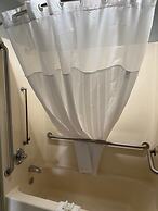 AmericInn by Wyndham Williamsburg