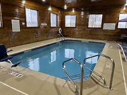 AmericInn by Wyndham Williamsburg