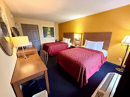 Days Inn by Wyndham Seymour