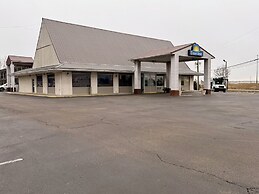 Days Inn by Wyndham Seymour