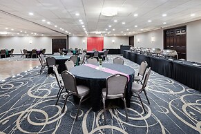 Holiday Inn Chicago-Oakbrook by IHG