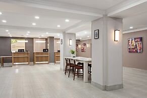 Holiday Inn Chicago-Oakbrook by IHG