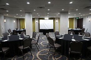Holiday Inn Chicago-Oakbrook by IHG