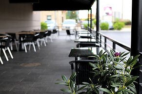 Holiday Inn Chicago-Oakbrook by IHG