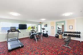 Fireside Inn & Suites - Belfast