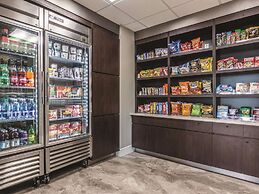 La Quinta Inn & Suites by Wyndham Shreveport Airport