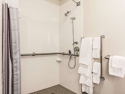 La Quinta Inn & Suites by Wyndham Shreveport Airport